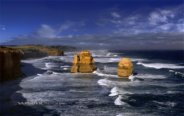 Wonder-Is-Down-Under_Twelve-Apostles_Victoria_Australia_By-Vargovic-Photo
