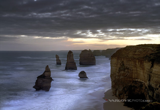 Wordless-Windy-Song_Twelve-Apostles_Victoria_Australia_Boris-Vargovic
